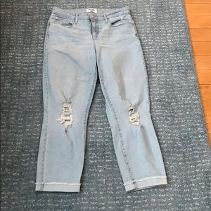 Denizen by Levi’s mid rise boyfriend jean